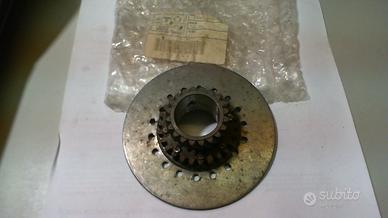 INGRANAGGIO FRIZIONE Z20 VESPA PX 125 PIAGGIO 2413