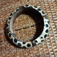 Bracciale in legno maculato