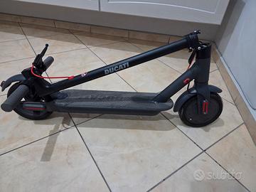 monopattino elettrico ducati 