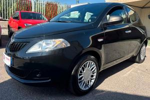 Lancia Ypsilon III 1.0 firefly hybrid Gold s&s 70c
