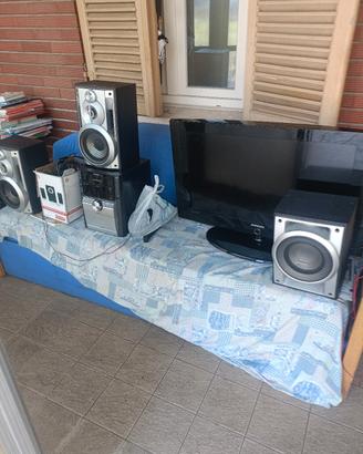 tutto 70 euro stereo TV e altro tenuti benissimo 