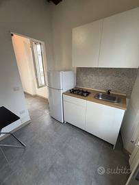 Monolocale comodo a tutti i servizi