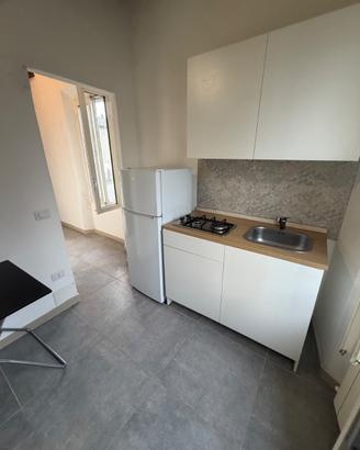 Monolocale comodo a tutti i servizi