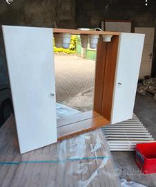 armadietto specchiera bagno 