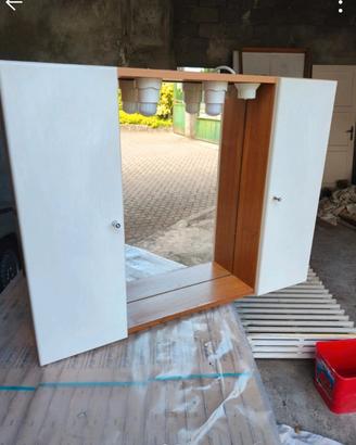 armadietto specchiera bagno 