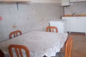 Bilocale con grande terrazzo e 2 garage