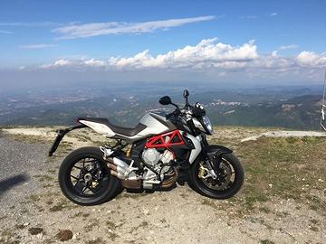  Moto MV Agusta brutale 800 