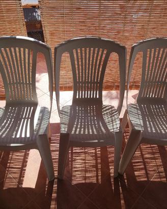 Set n 3 sedie da giardino.