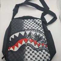 Borsello a tracolla borsa spalla bocca di squalo