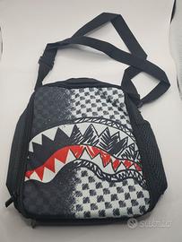 Borsello a tracolla borsa spalla bocca di squalo