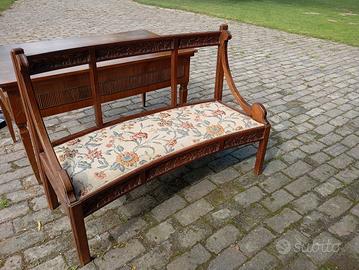 panca imbottita con poltroncine 