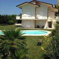 Villa con piscina a 10" dalla spiaggia - Pesaro