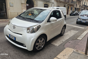 Toyota IQ 2009