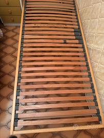 Rete a doghe in legno + materasso 