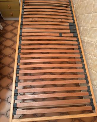 Rete a doghe in legno + materasso 