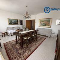 Appartamento al primo piano con ingresso indipende