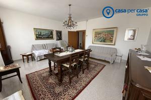 Appartamento al primo piano con ingresso indipende