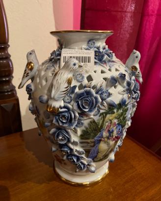 Vaso in porcellana traforata Victoria ware 20x26
