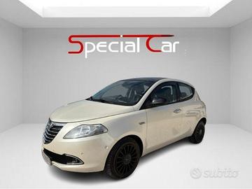 Lancia Ypsilon CAMBIO AUTOMATICO STRAFULL