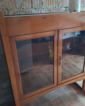 credenza  vetrinetta in  stile