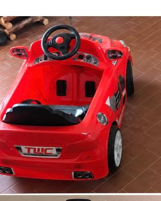 Macchinina elettrica baby car