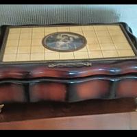 portagioie vintage con carillon