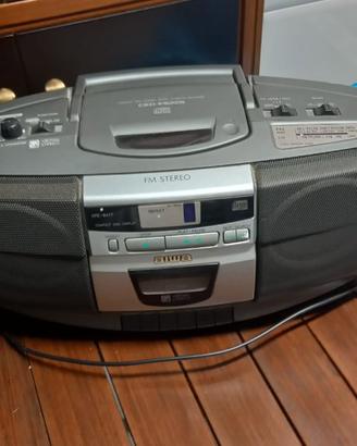 Registratore a cassette radio compact disc AIWA