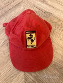 Cappello Ferrari