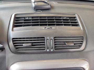 Bocchetta clima centrale FIAT CROMA del 2009
