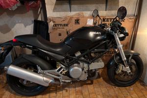 Ducati Monster 620 dark
