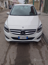 Mercedes classe b 200 pari a nuovo