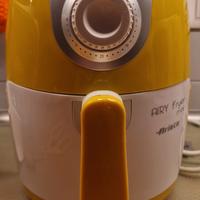 Friggitrice ad aria Ariete gialla