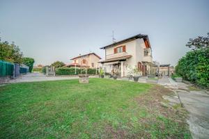 MORAZZONE - VILLA UNIFAMILIARE CON GIARDINO