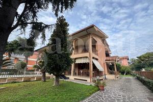 Villa bifamiliare Marino [720 VIALE REPUBBLICAVRG]