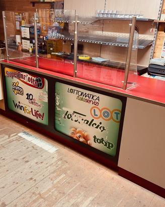 ARREDAMENTO COMPLETO TABACCHERIA