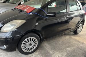 Toyota Yaris 1.0 5 porte Sol GPL