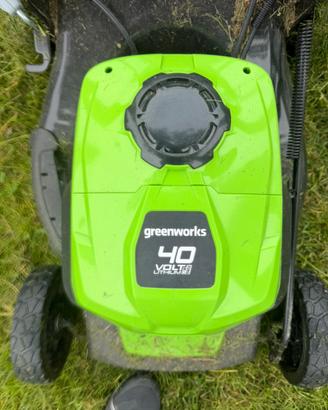 Tagliaerbe  Greenworks semovente con lama 46cm