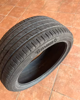 Gomma  225/40/18