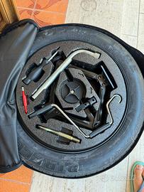 Kit Ruotino di scorta con Attrezzi e Borsa
