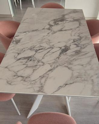 Tavolo in marmo Calligaris