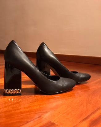 Decollete Guess