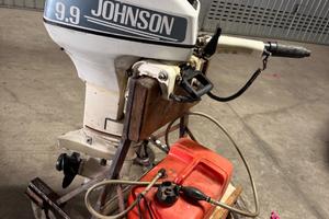 Motore Fuoribordo Johnson 9.9cv 2T gambo corto