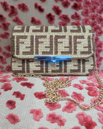 Borsa Pochette Handmade in Rafia a Punto Croce