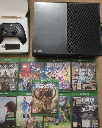 Xbox One 500GB + 9 giochi + controller