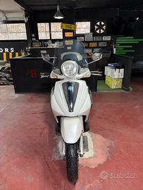 Piaggio beverly 300