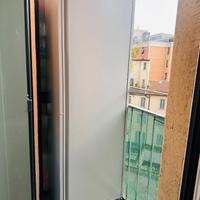 Armadio da esterno in metallo verniciato grigio