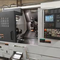 Tornio , fresa o rettifica CNC