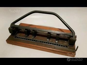 Perforatore carta 4 fori