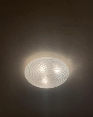 Lampadario in vetro bianco trasparente