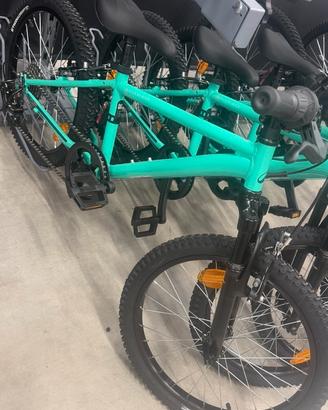 Bicicletta decathlon pari al nuvo.